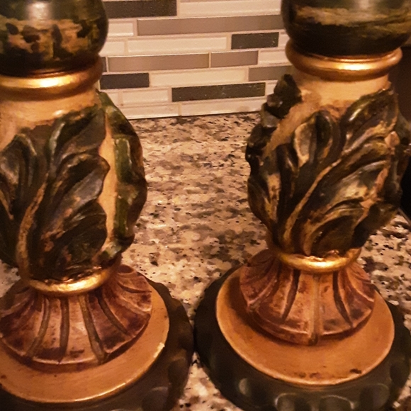 2 (set) Wooden carved pillar candle holders - Picture 3 of 5
